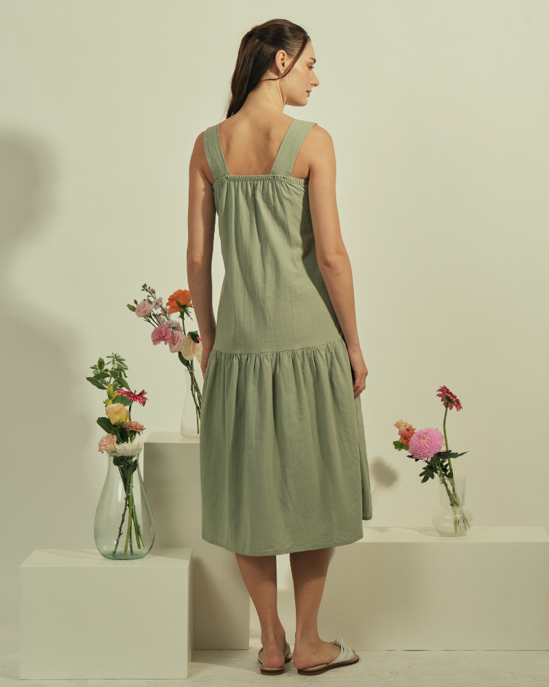 Larissa Sleeveless Square Neck Midi Dress