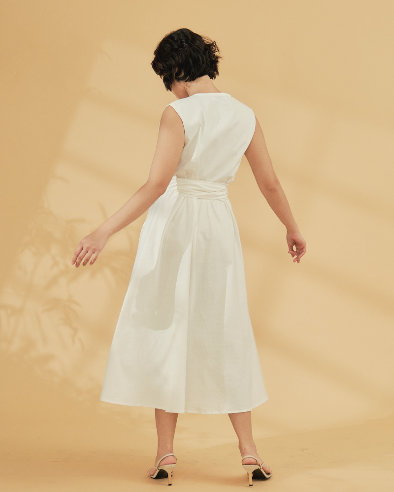 Tamia Sleeveless Self-Tie Ribbon Midi Dress
