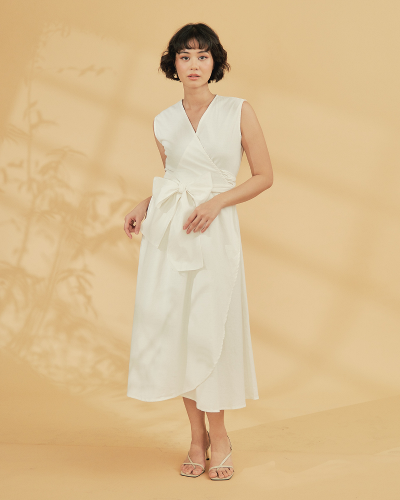 Tamia Sleeveless Self-Tie Ribbon Midi Dress
