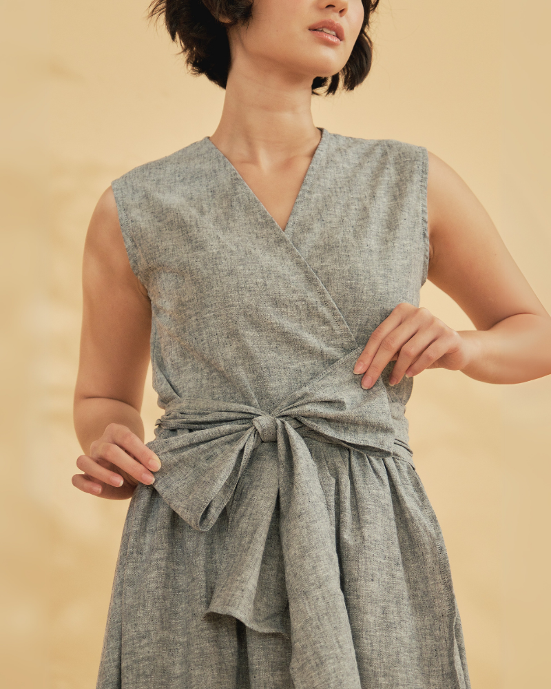Tamia Sleeveless Self-Tie Ribbon Midi Dress