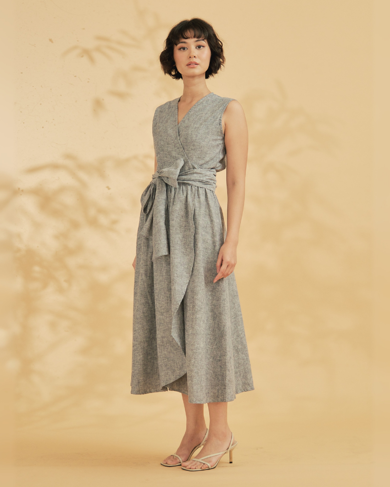 Tamia Sleeveless Self-Tie Ribbon Midi Dress