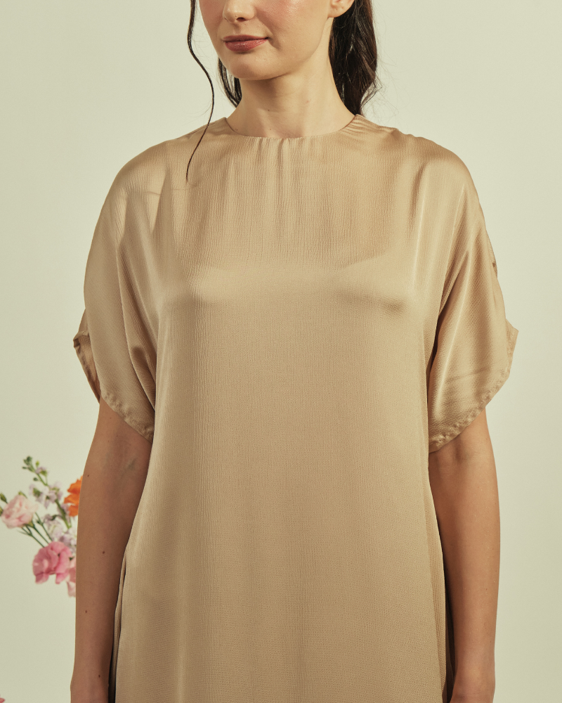 Dalia Loose Side Pockets Midi Dress