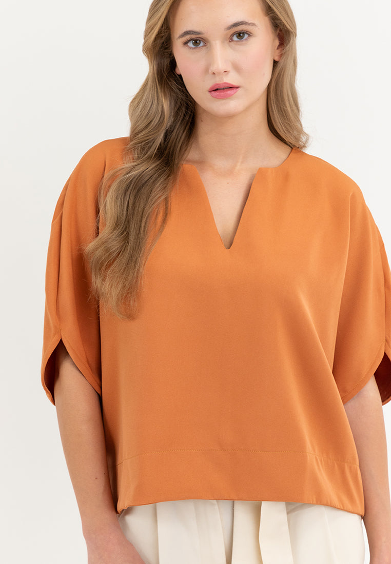 Avery V-Neck Neocrepe Top