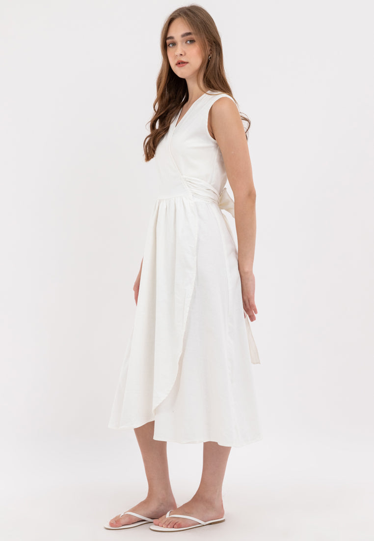 Tamia Sleeveless Self-Tie Ribbon Midi Dress