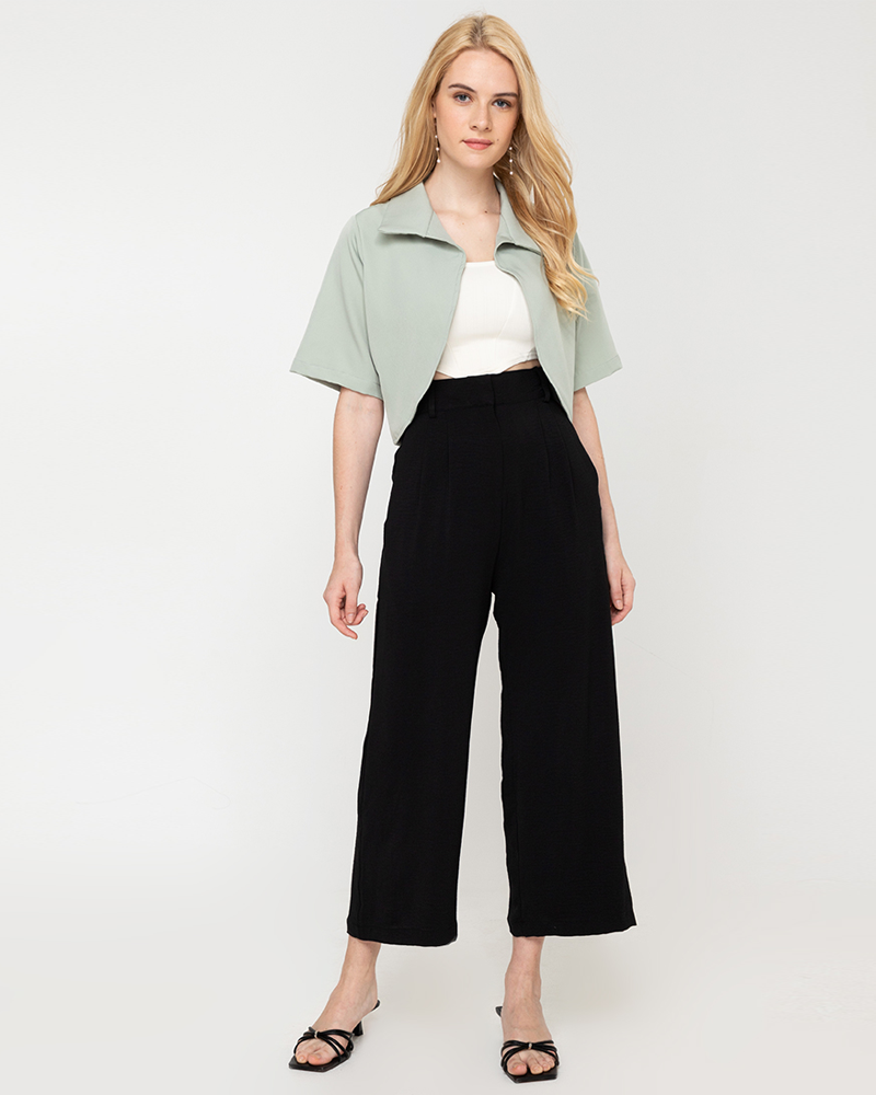Irania Short Sleeve Cropped Coat