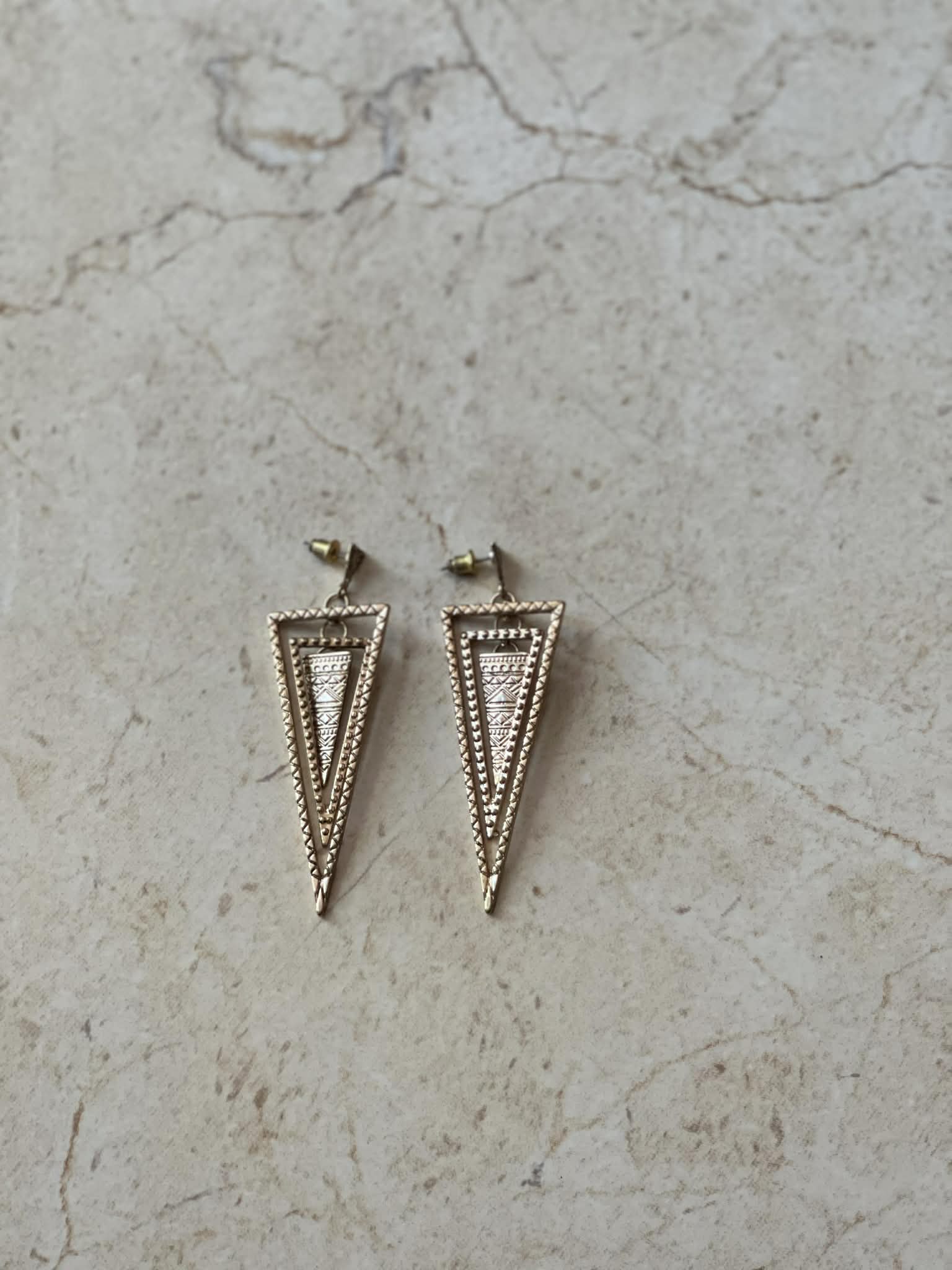 Claremore earrings - Cole Vintage