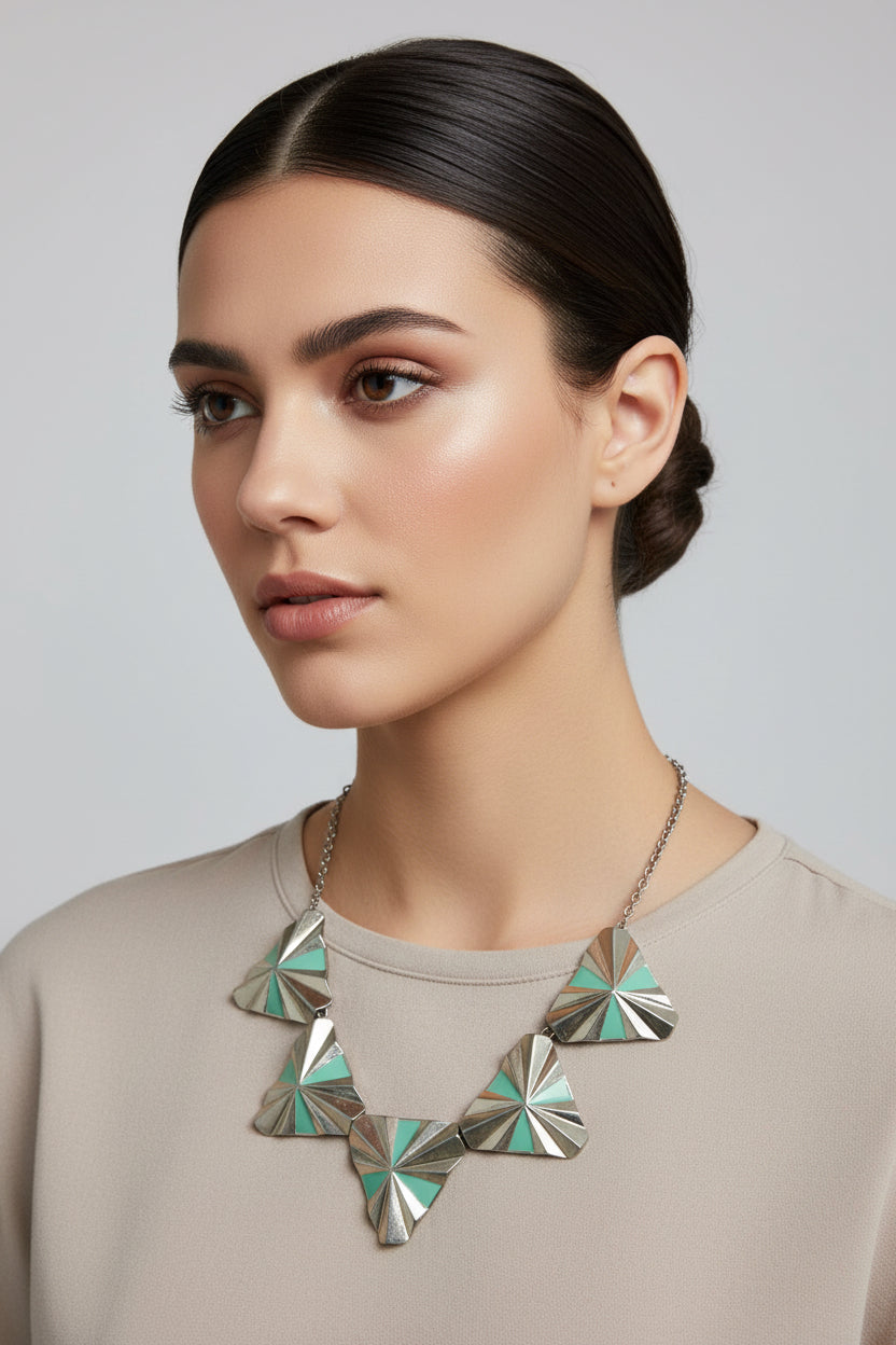 Elyria Necklace - Cole Vintage
